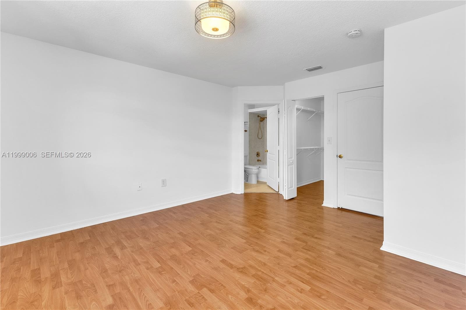 15750 SW 92nd Ave 20C photo 14