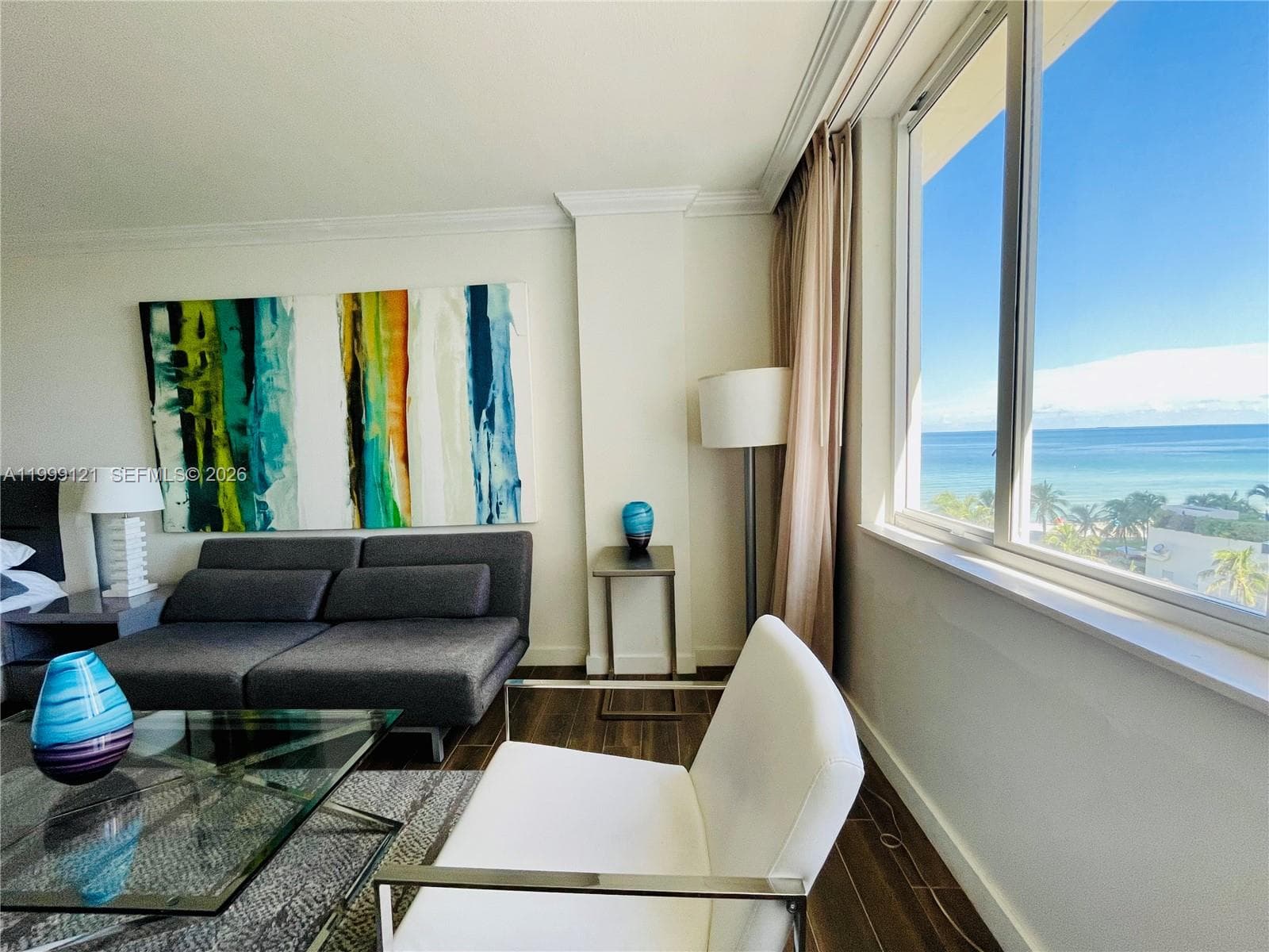 19201 Collins Ave 504 photo 7