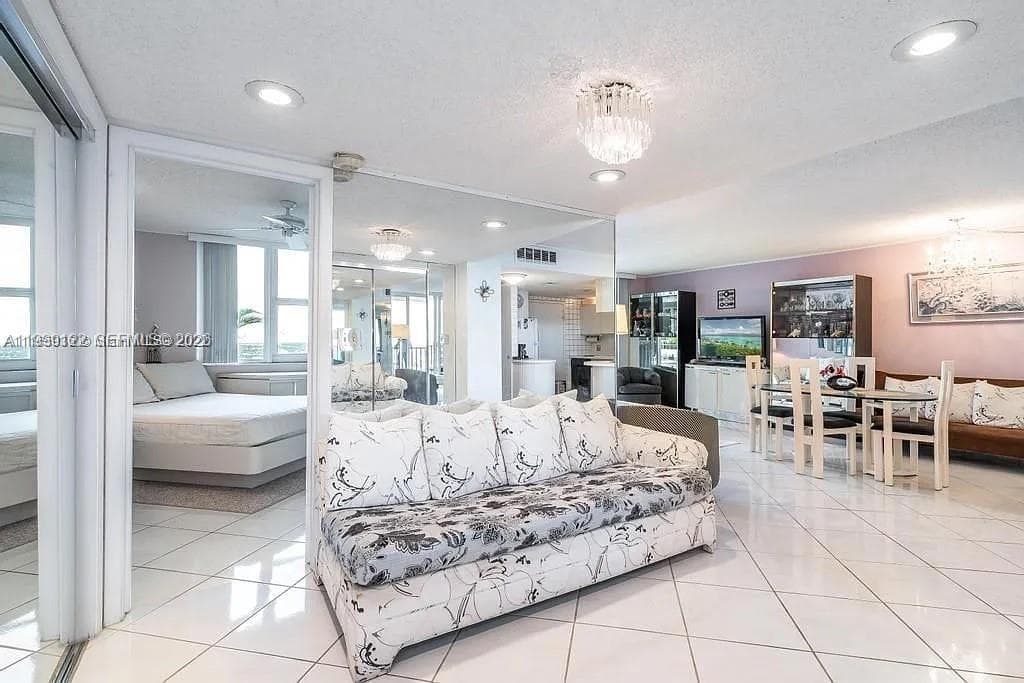 2030 S Ocean Dr 1903 photo 12
