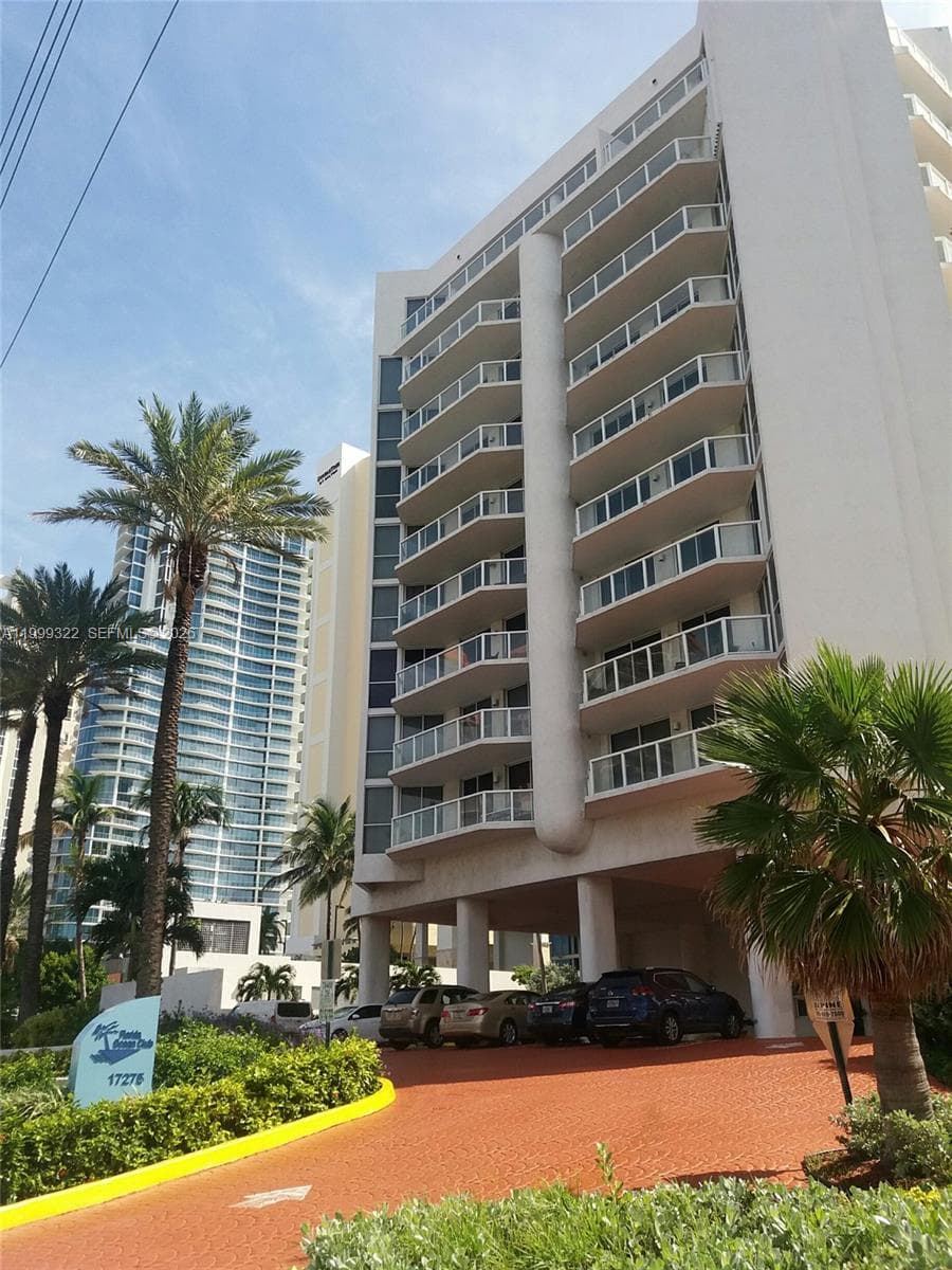 17275 Collins Ave 801 photo 2