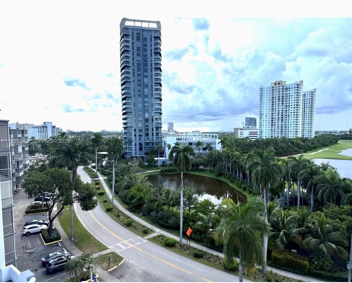 300 Diplomat Pkwy 505 photo 13