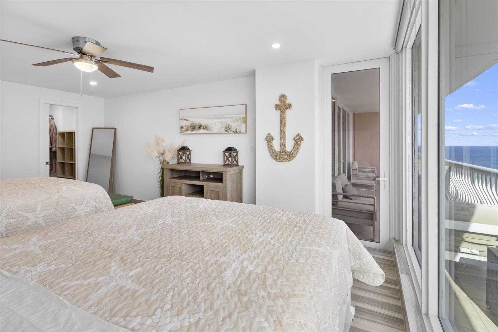 4020 Galt Ocean Drive 1504 photo 12