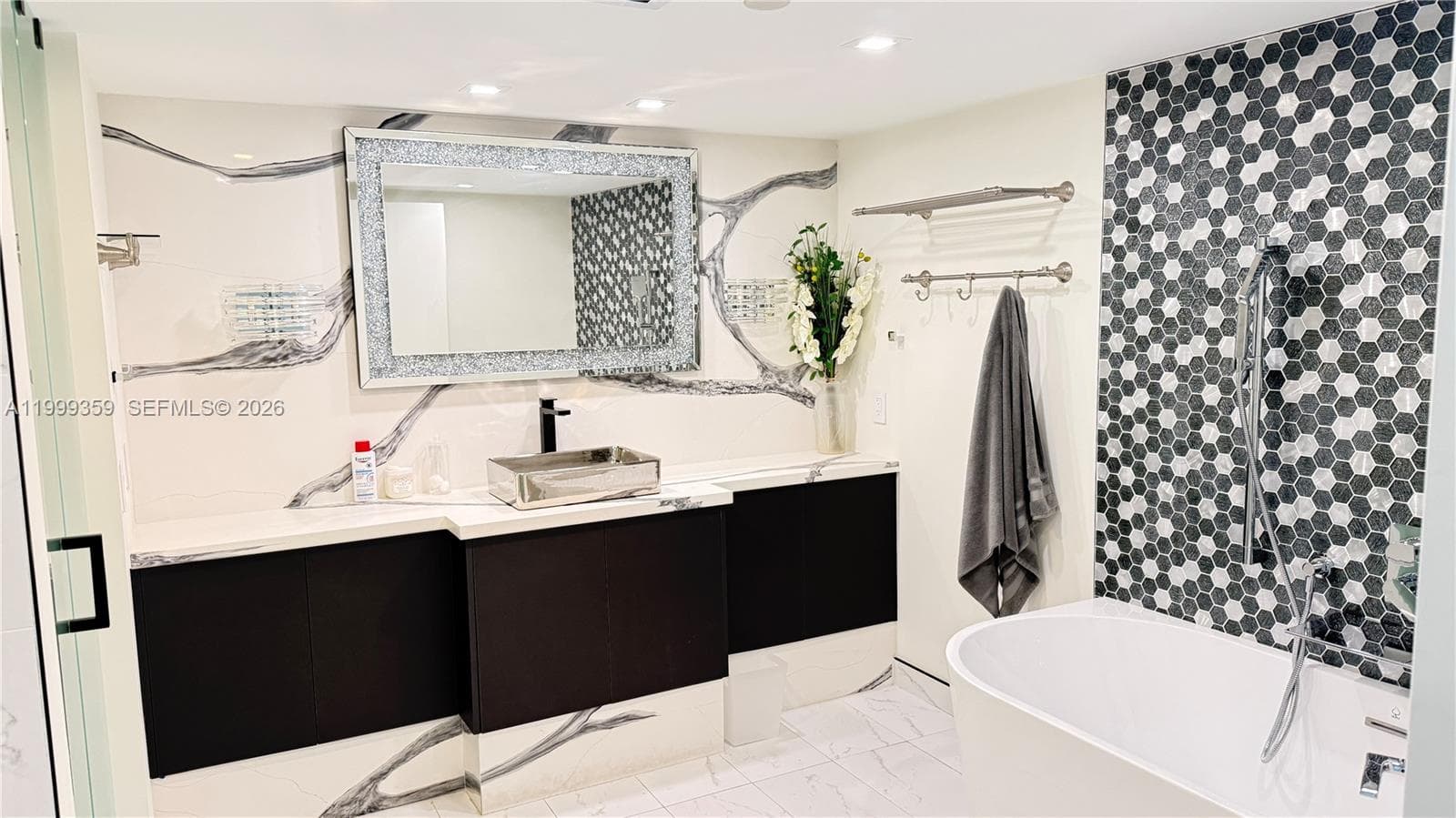 19707 Turnberry Way 18K photo 10