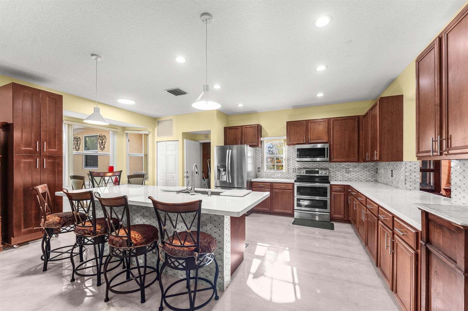 6220 Kelty Way photo 24