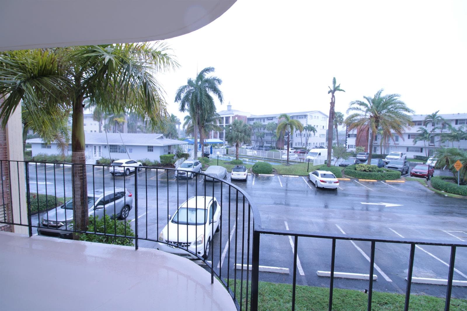460 Paradise Isle Boulevard 203 photo 3