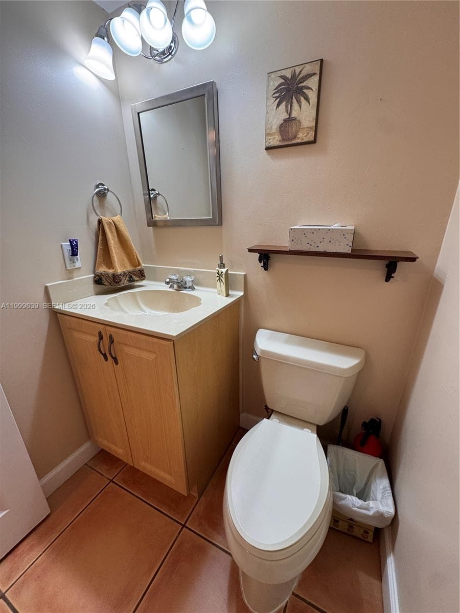 3725 S Ocean Dr 421 photo 7