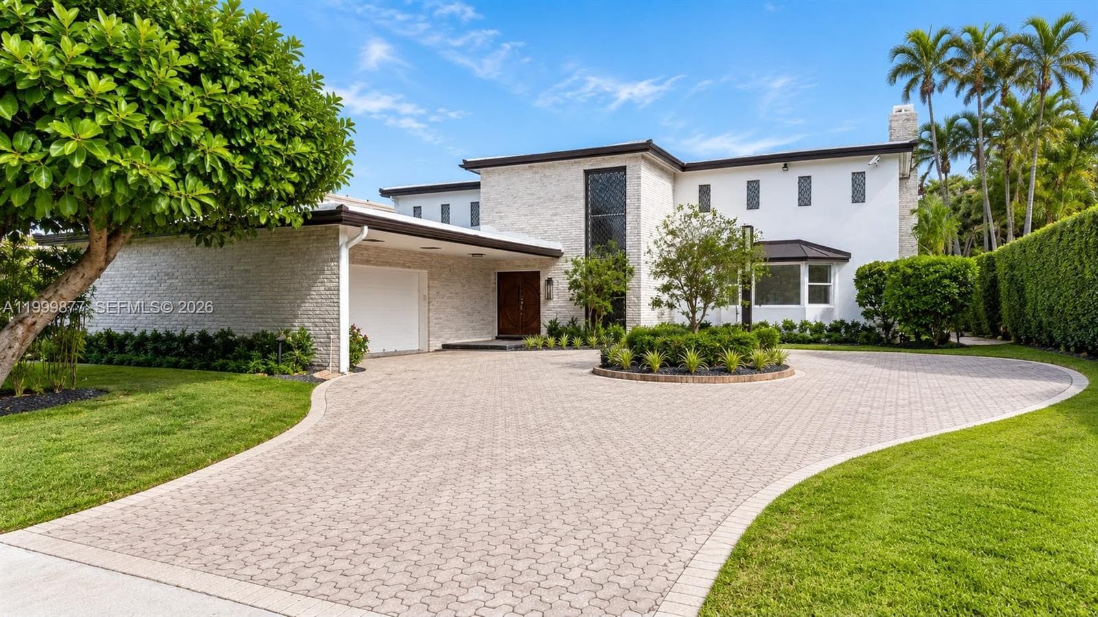 4403 Palm Ln photo 2