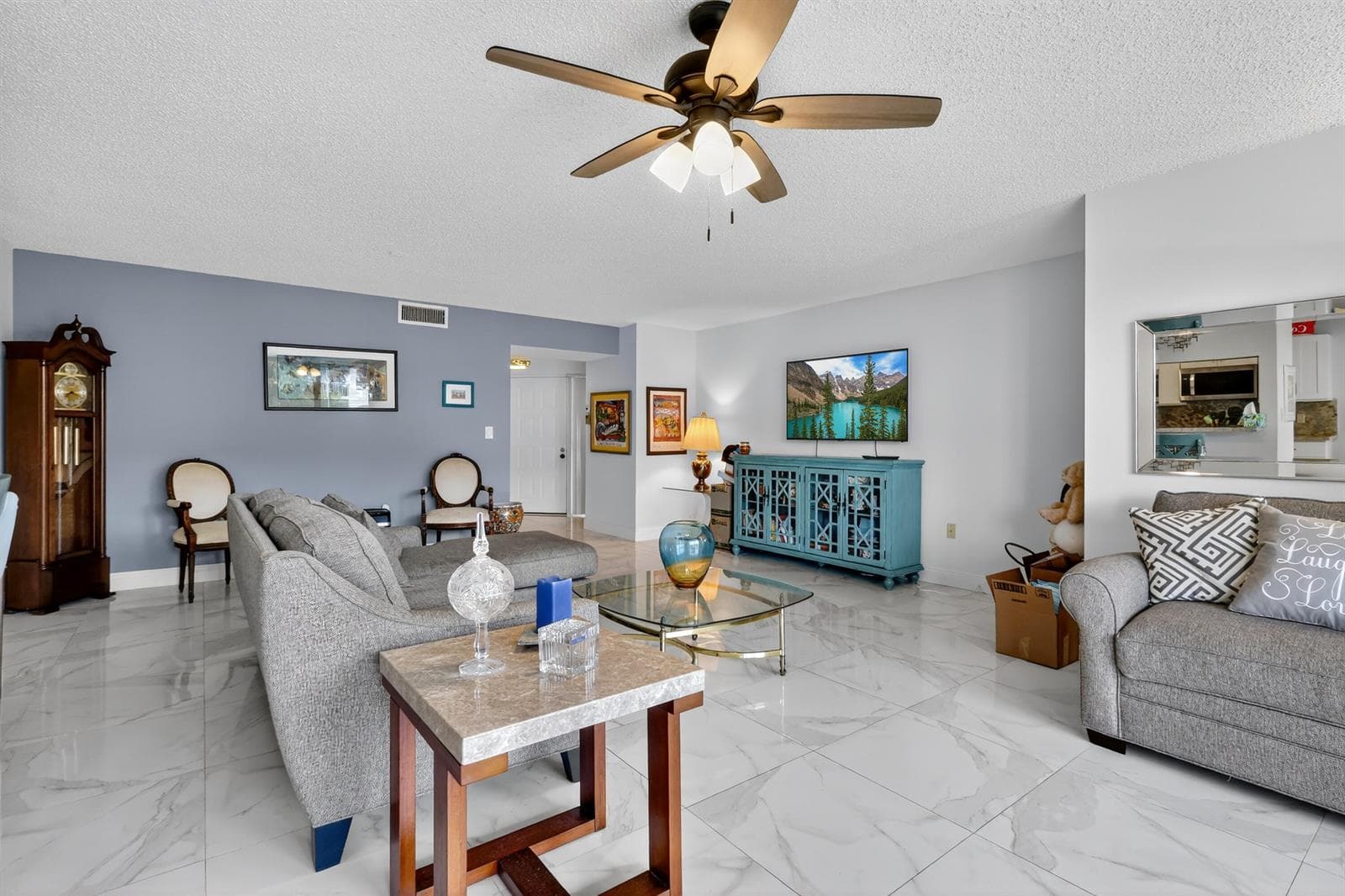 110 Half Moon Circle D2 photo 8