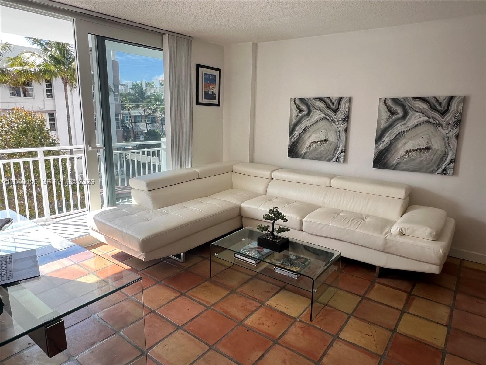 345 Ocean Dr 303 photo 3