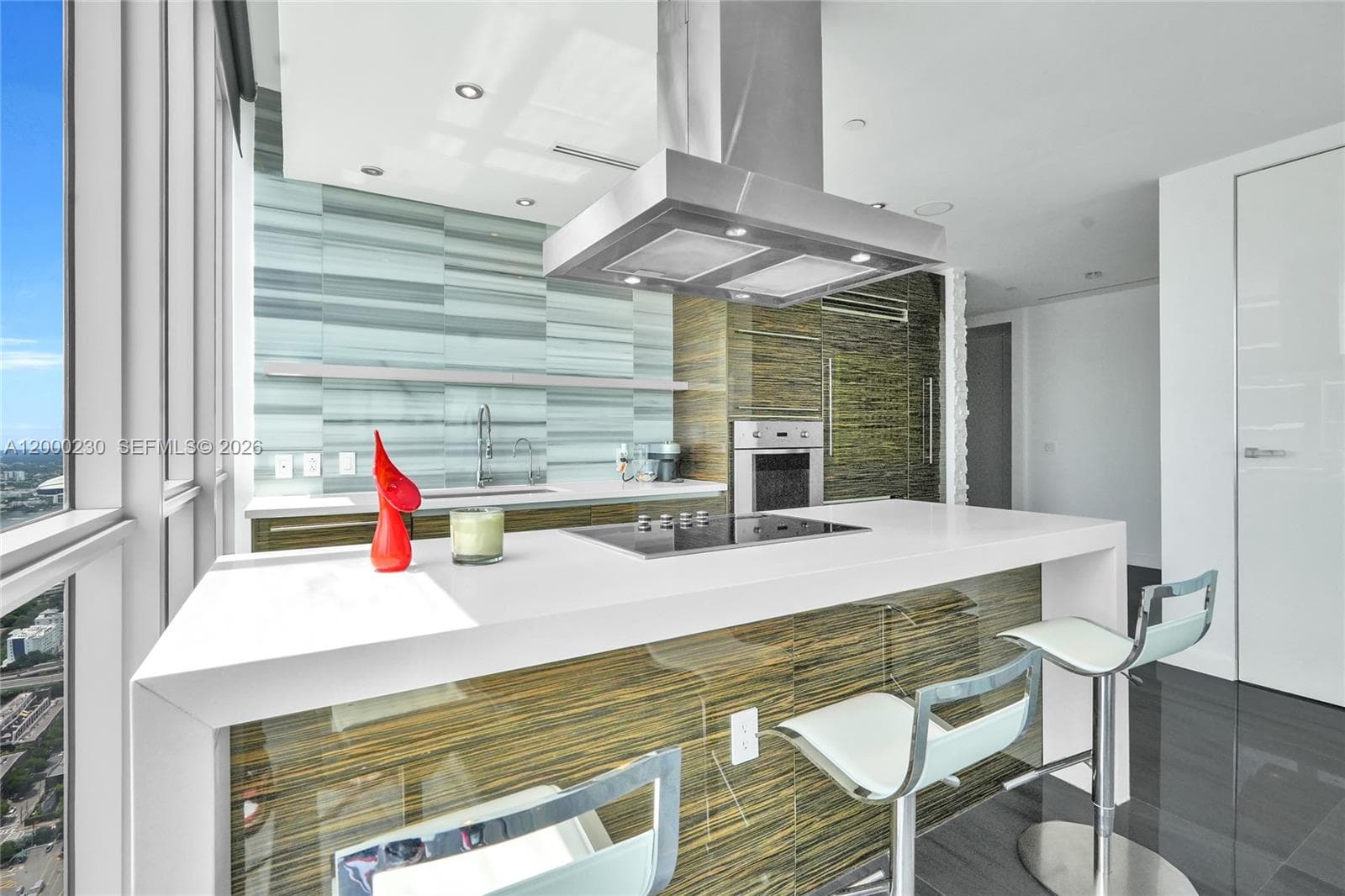 1100 Biscayne Blvd 6001 photo 8