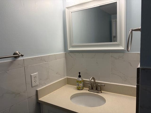 740 E Ocean Avenue 407 photo 11