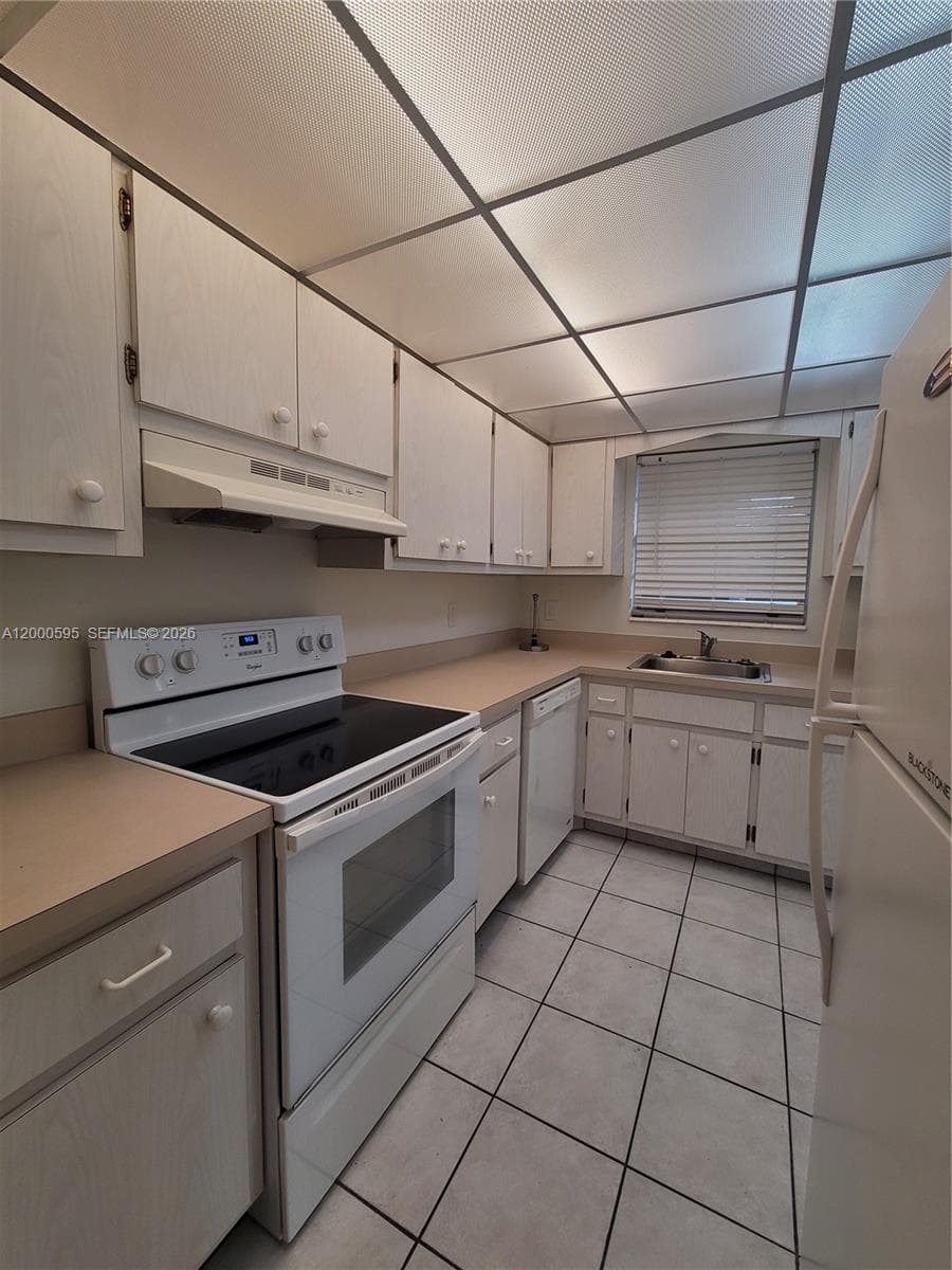 1340 NE 28th Ave 129 photo 6