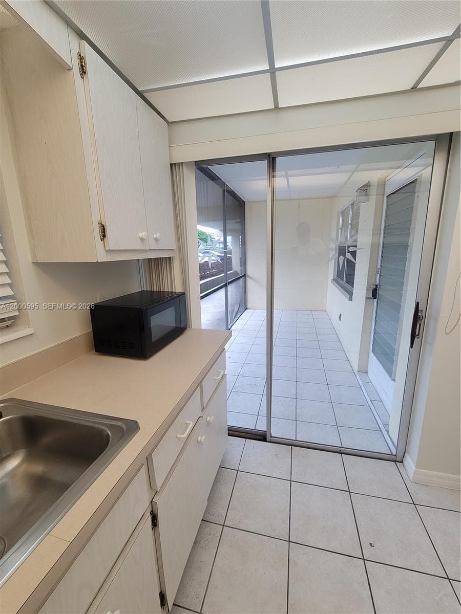 1340 NE 28th Ave 129 photo 8