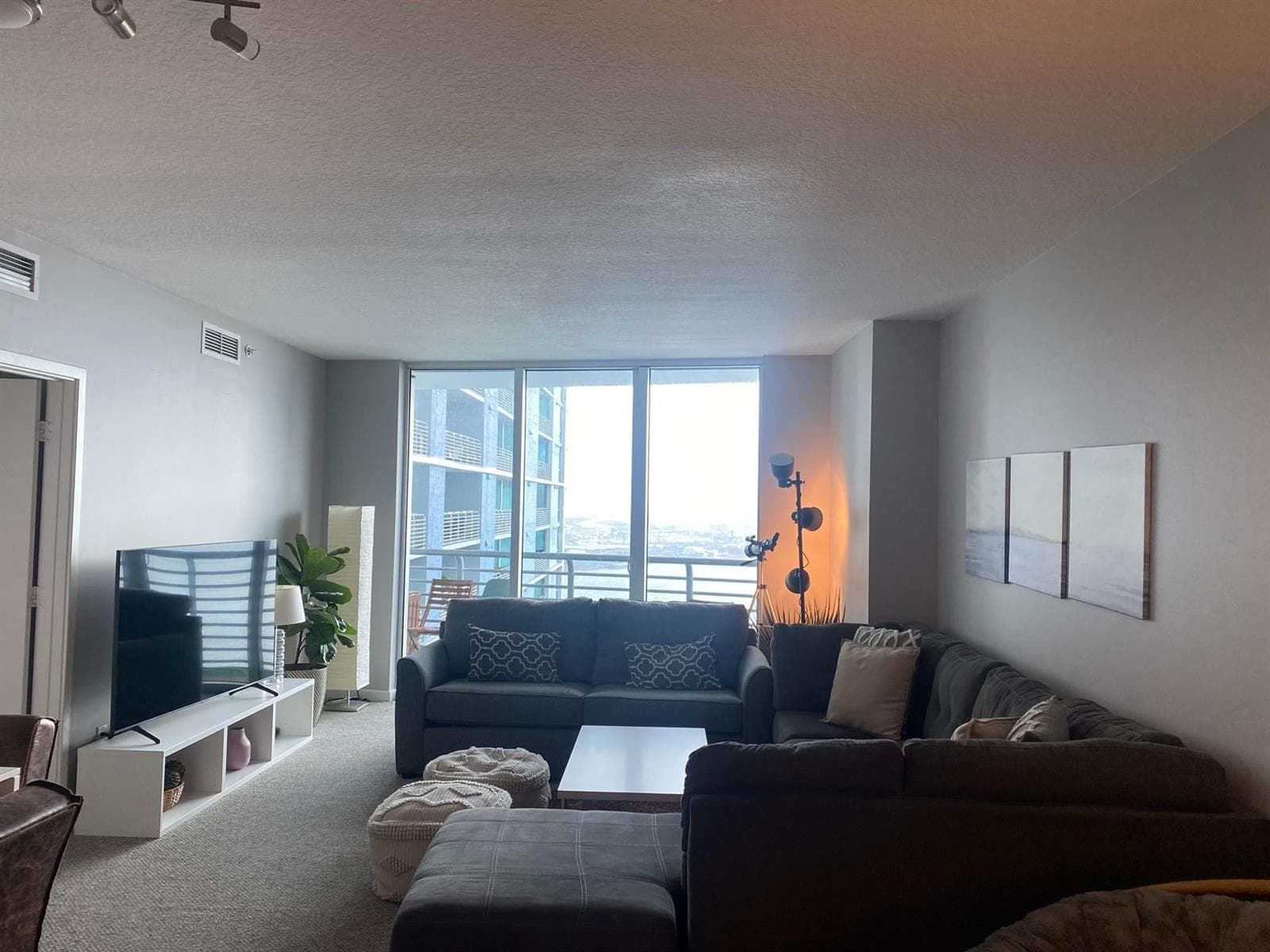 325 S Biscayne Boulevard 2926 photo 2