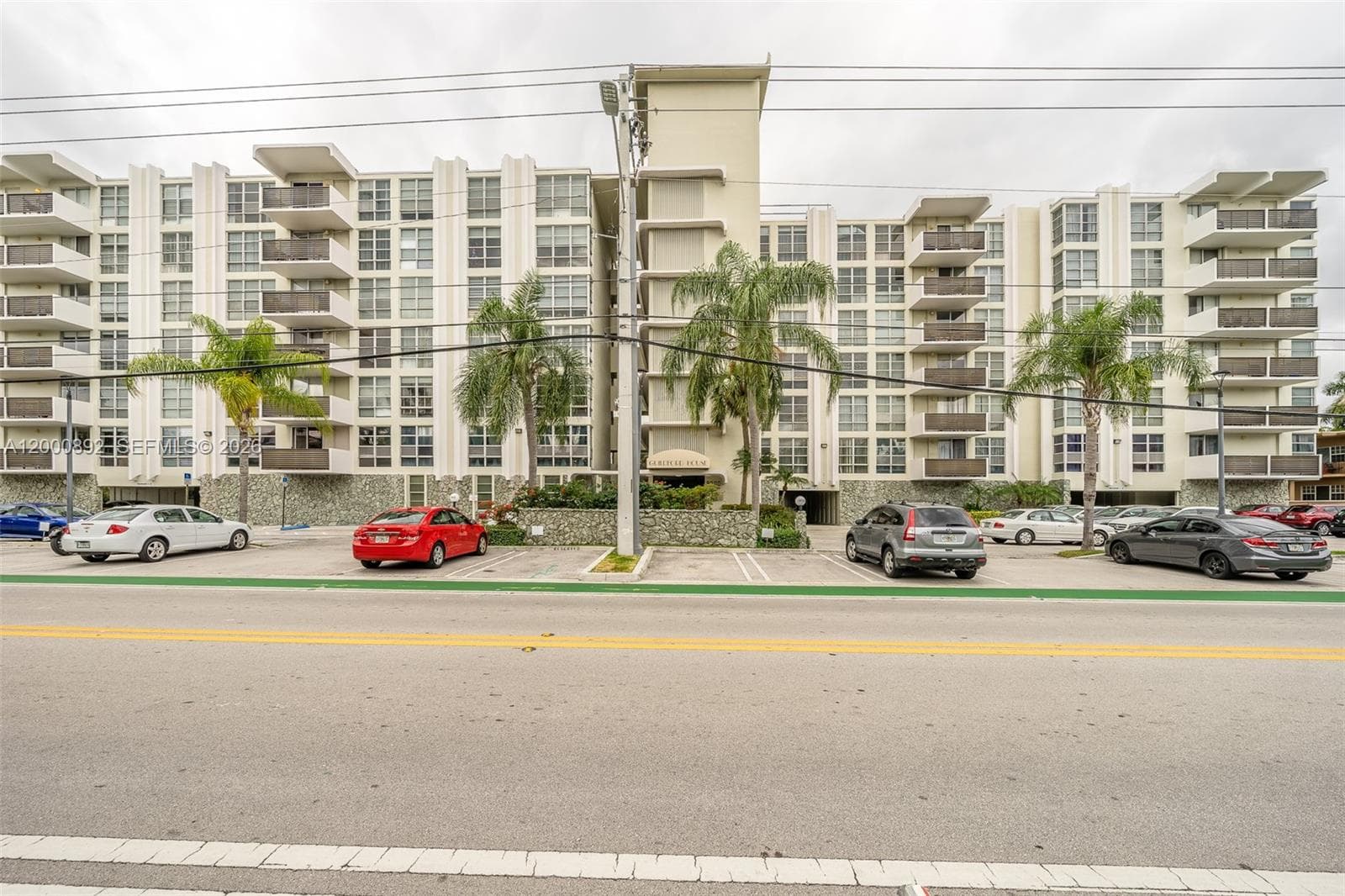 9800 W Bay Harbor Dr 308 photo 1
