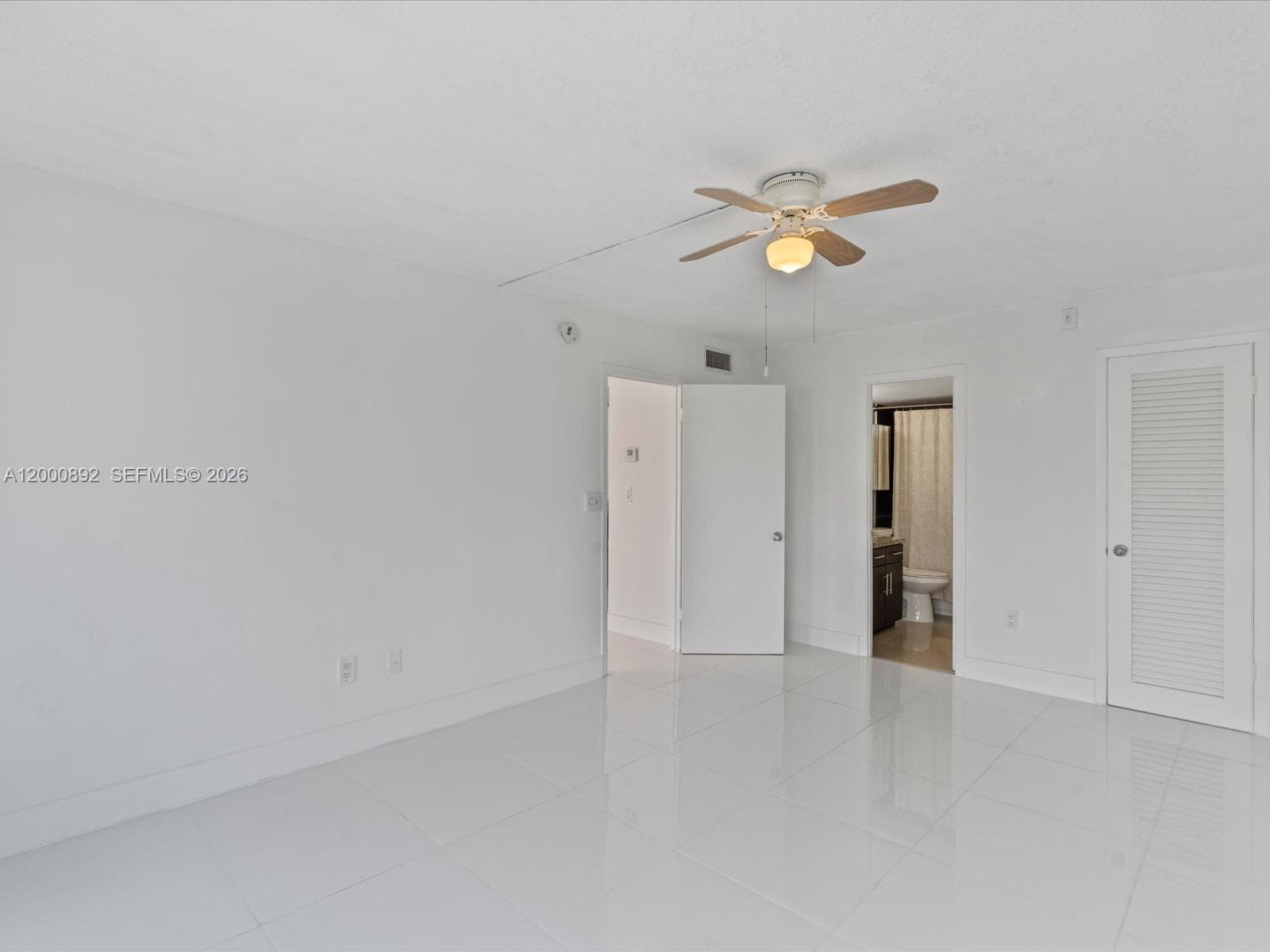 9800 W Bay Harbor Dr 308 photo 20