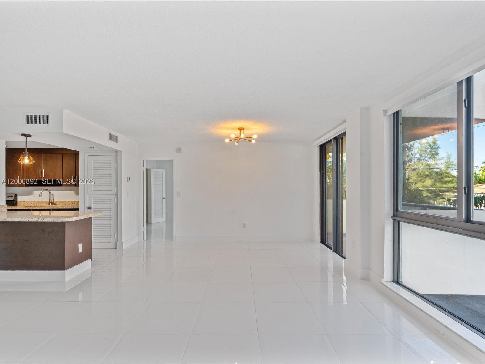 9800 W Bay Harbor Dr 308 photo 18