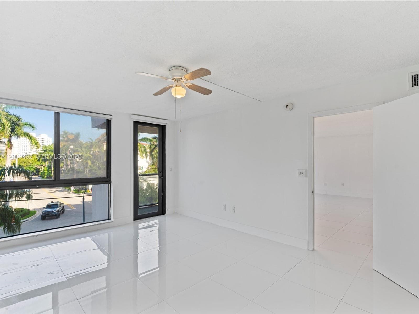 9800 W Bay Harbor Dr 308 photo 21