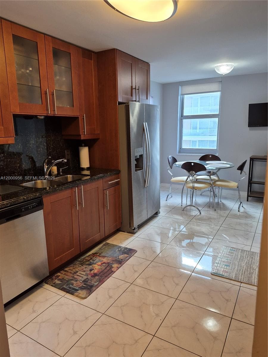 1912 S Ocean Dr 17C photo 18