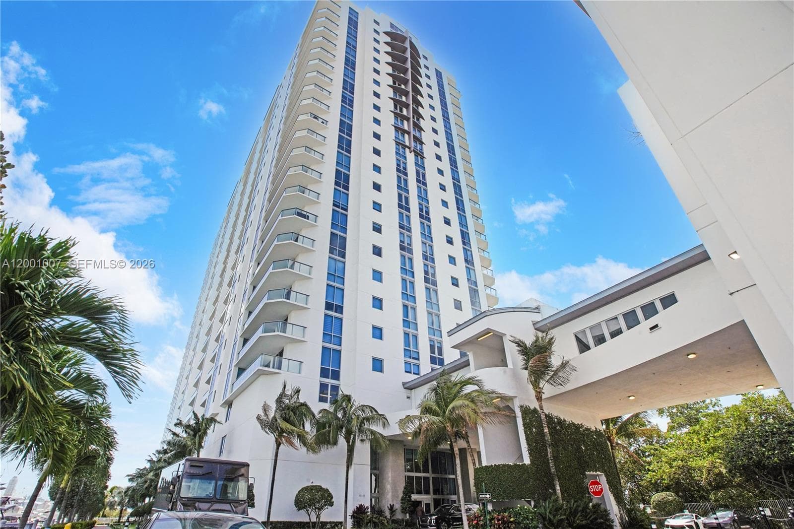 17111 Biscayne Blvd 2008 photo 1