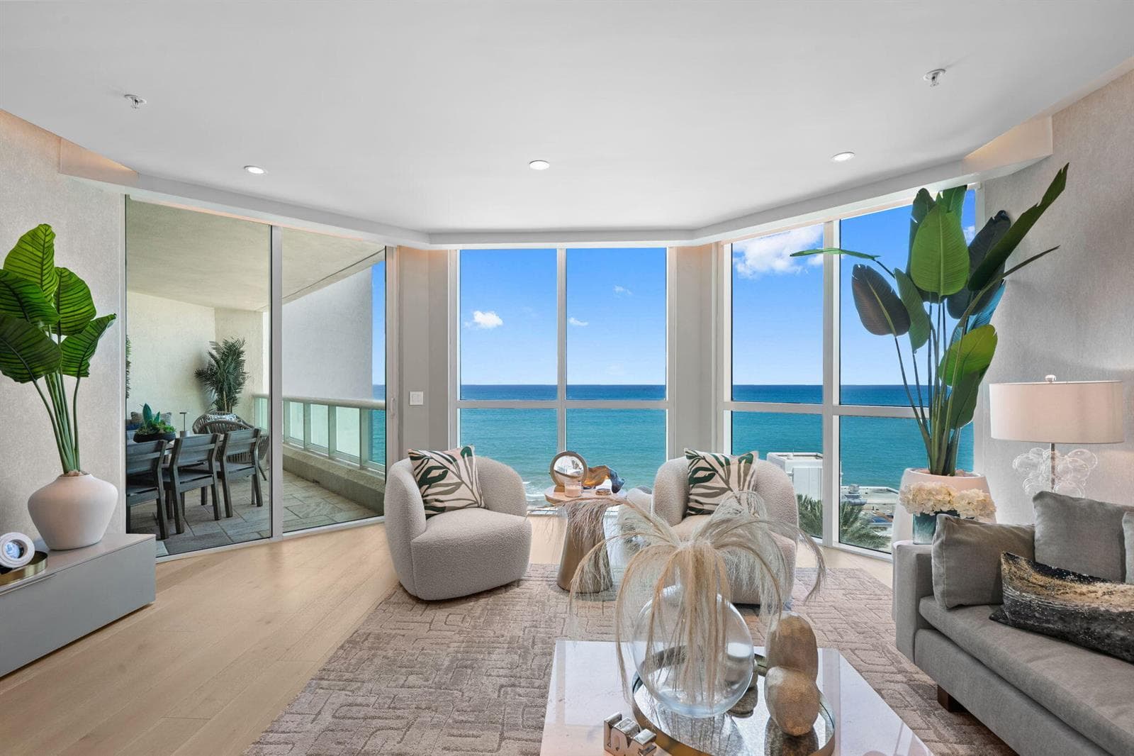 101 S Fort Lauderdale Beach Boulevard 1404 photo 4
