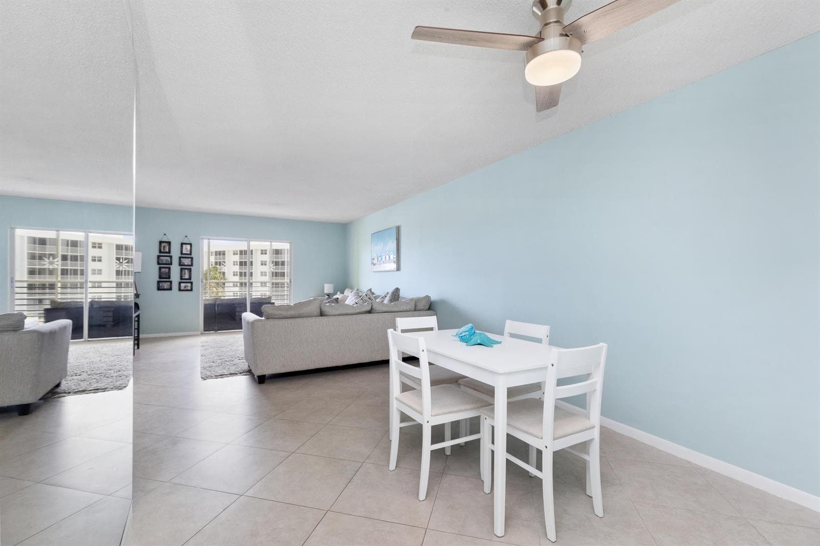2731 NE 14th Street Causeway NE Apt 612 photo 6