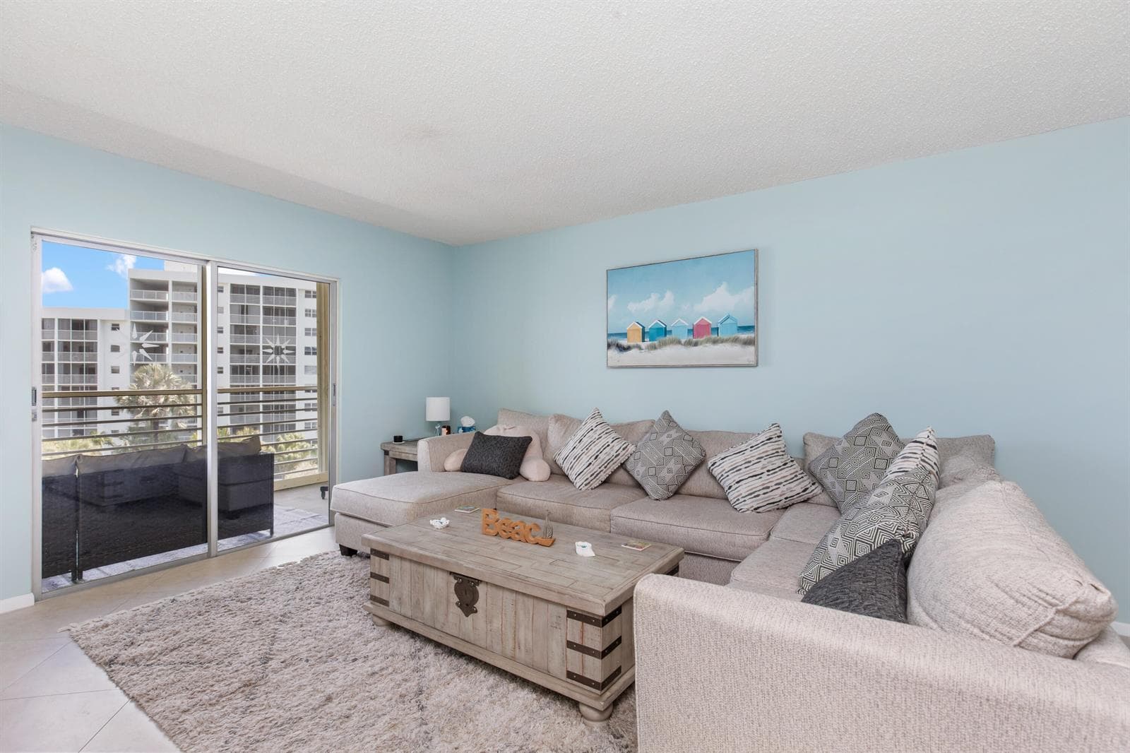 2731 NE 14th Street Causeway NE Apt 612 photo 12