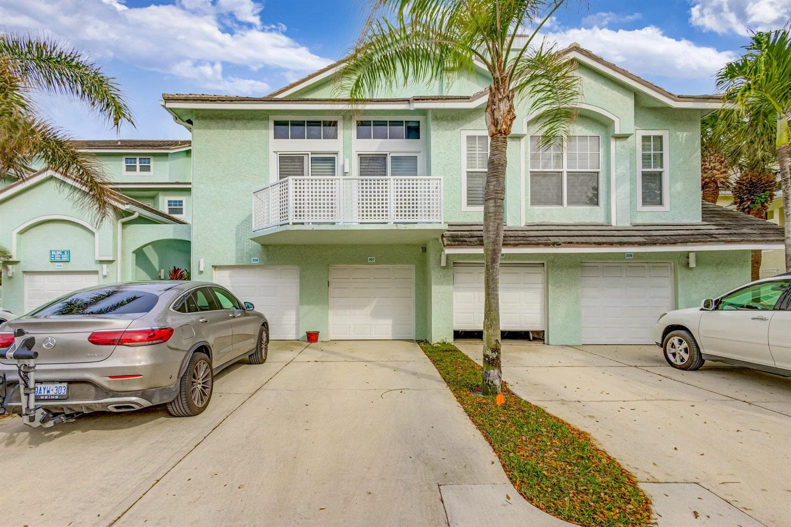 207 Mainsail Circle photo 4