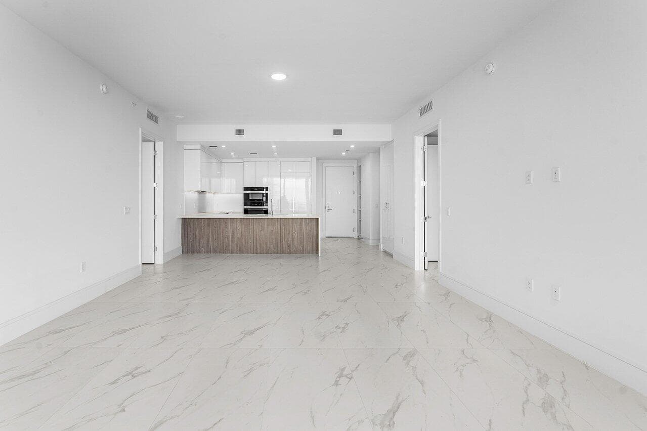 220 Lake Shore Drive 1415 photo 6