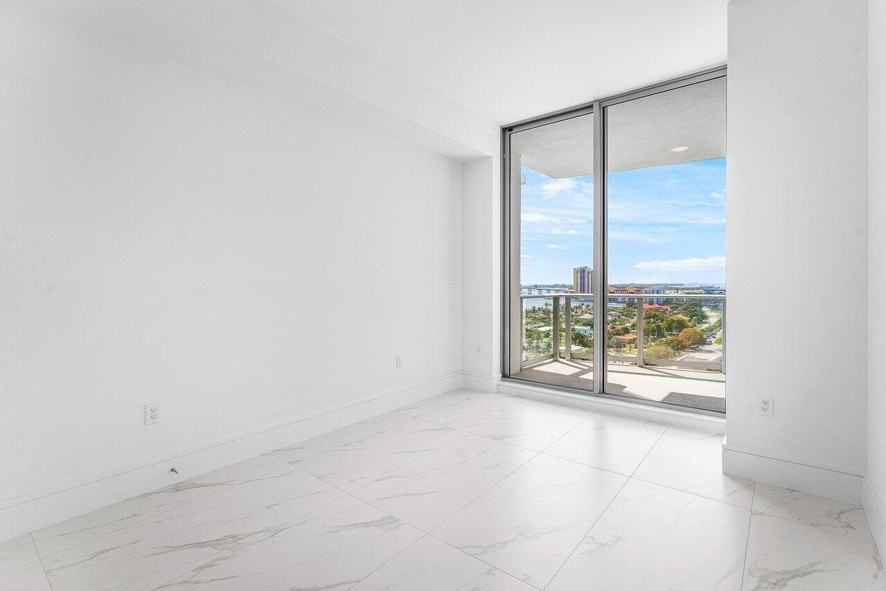 220 Lake Shore Drive 1415 photo 22