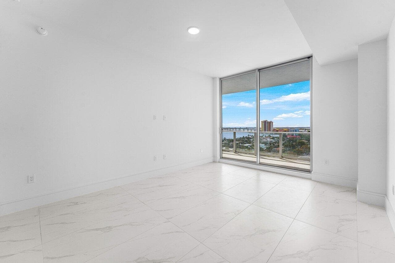 220 Lake Shore Drive 1415 photo 14