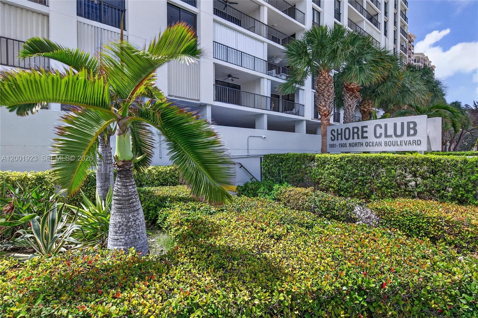 1905 N Ocean Blvd 4F photo 2
