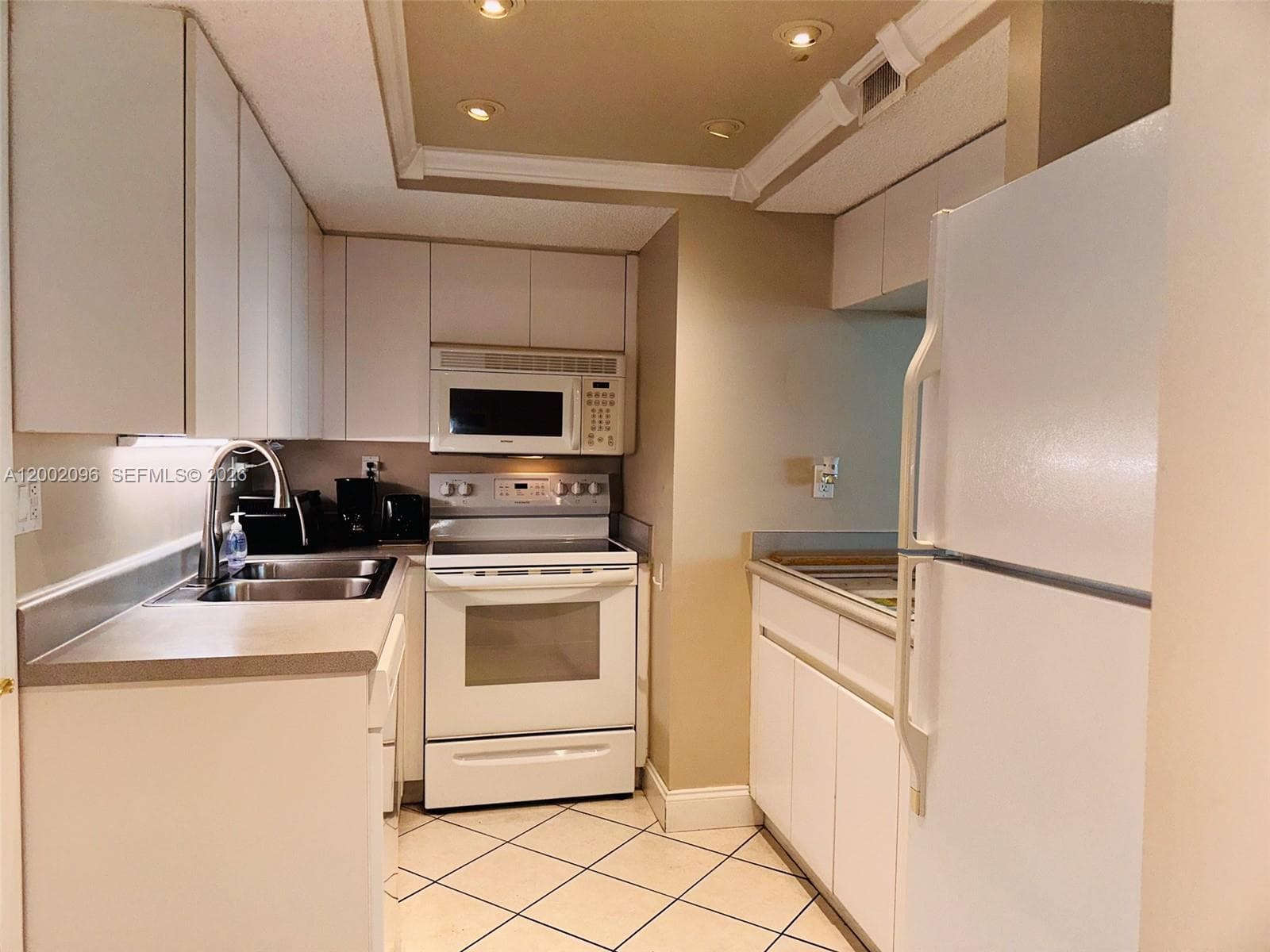 18000 N Bay Rd 201 photo 23