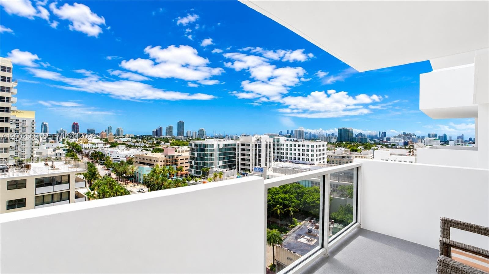 100 Lincoln Rd 1209 photo 1