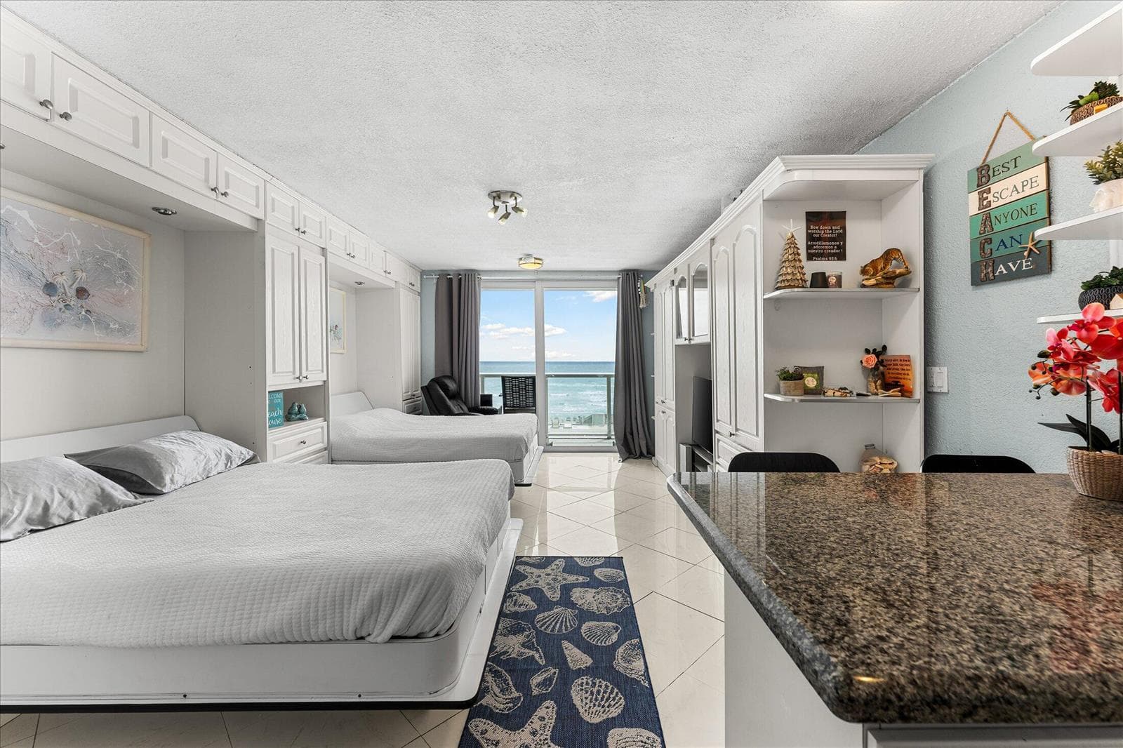 19201 Collins Avenue 114 photo 5