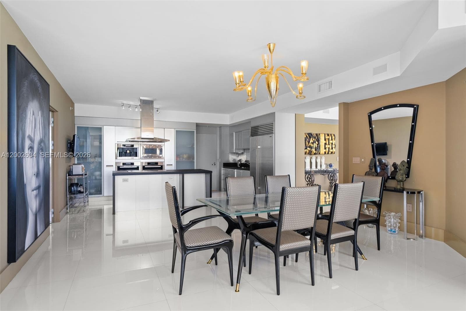 18201 Collins Ave 709 photo 9
