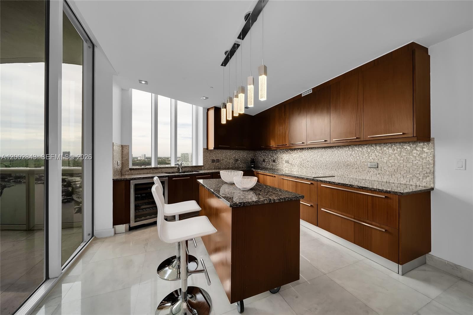 16001 COLLINS AVE 1406 photo 5