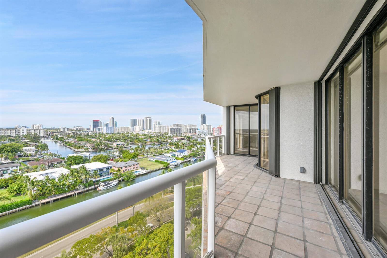3640 Yacht Club Drive 1501 photo 22
