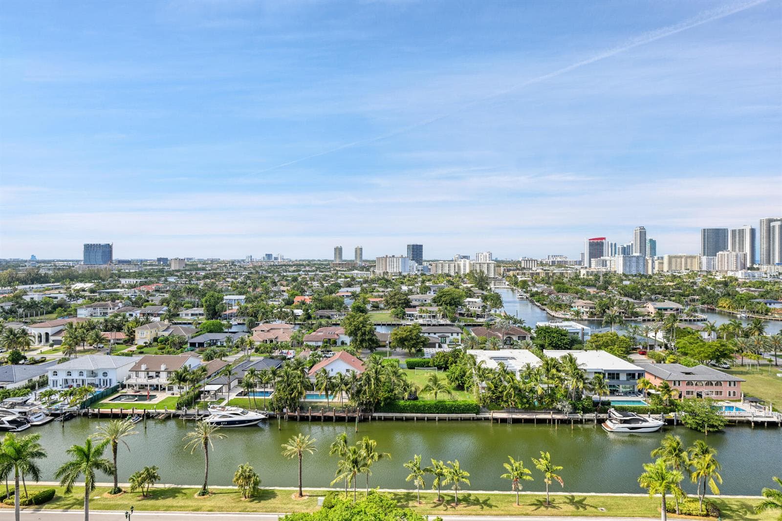 3640 Yacht Club Drive 1501 photo 24