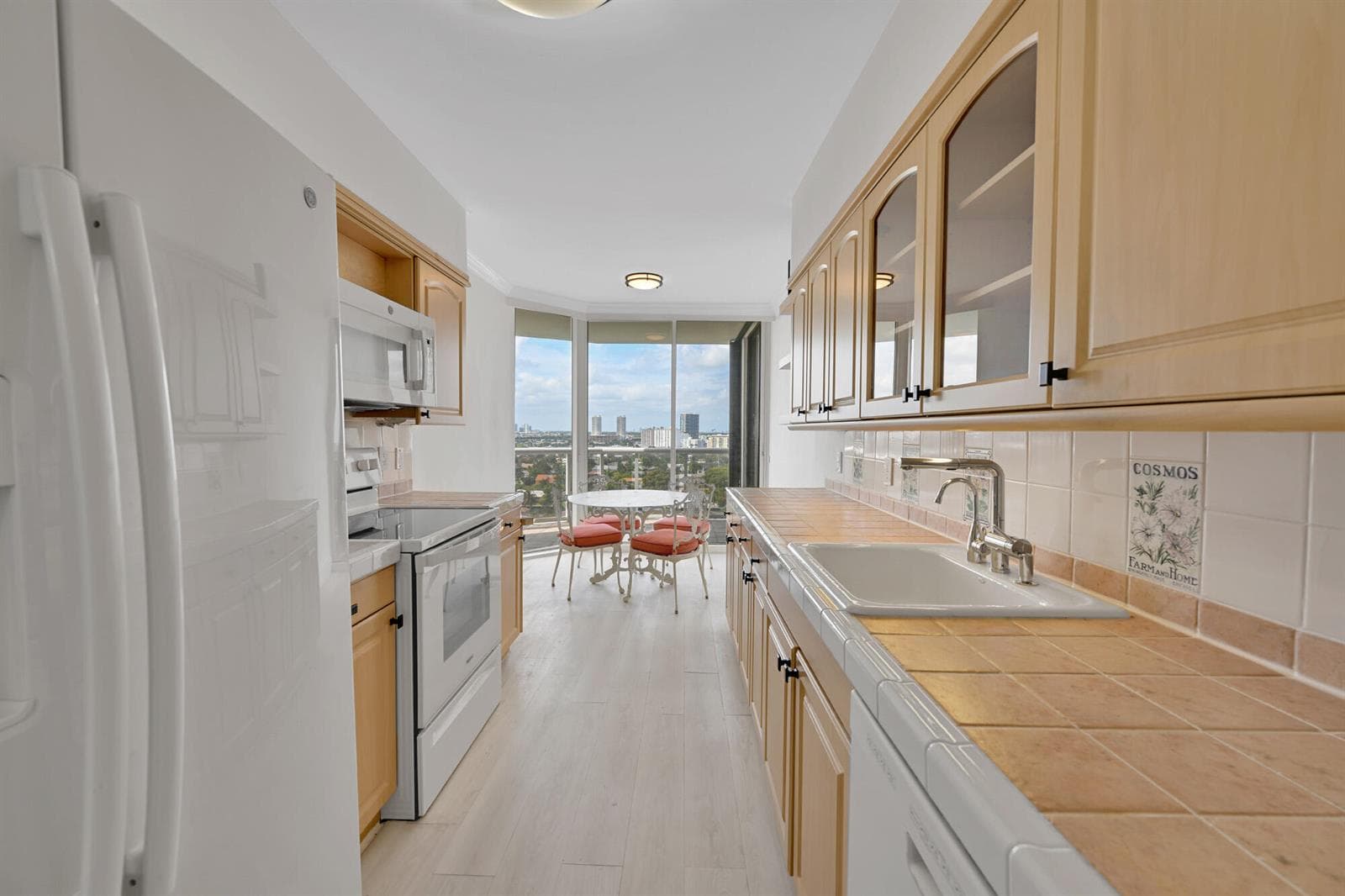 3640 Yacht Club Drive 1501 photo 25