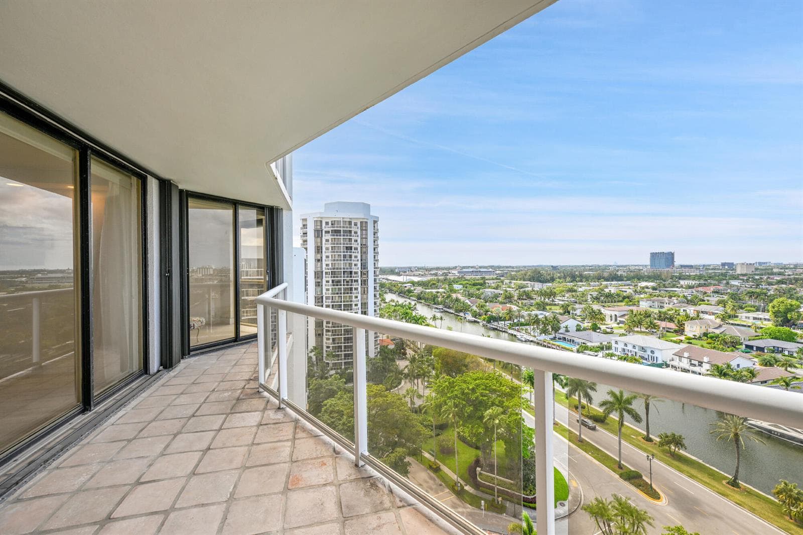 3640 Yacht Club Drive 1501 photo 21