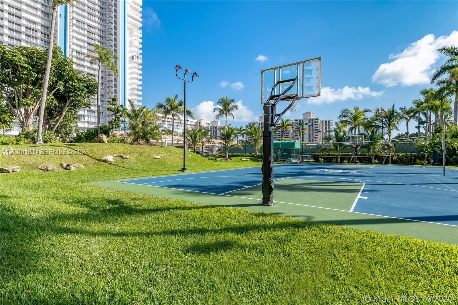 881 Ocean Dr 3E photo 15