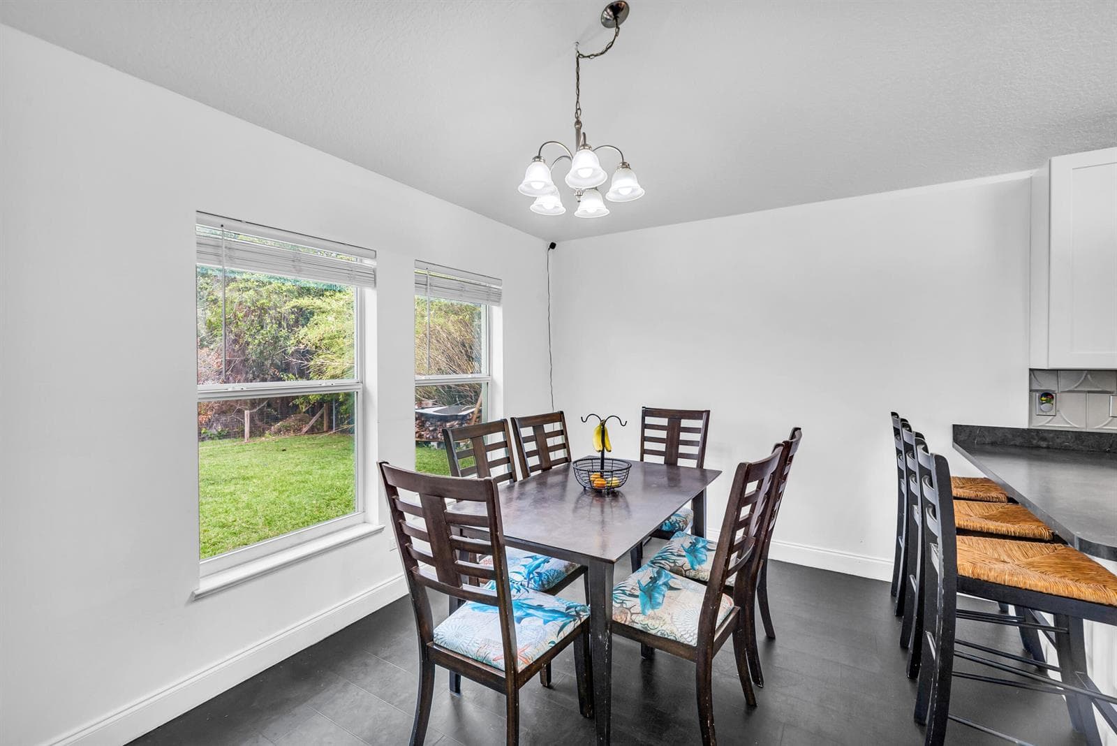 2530 SE Hemsing Street photo 9