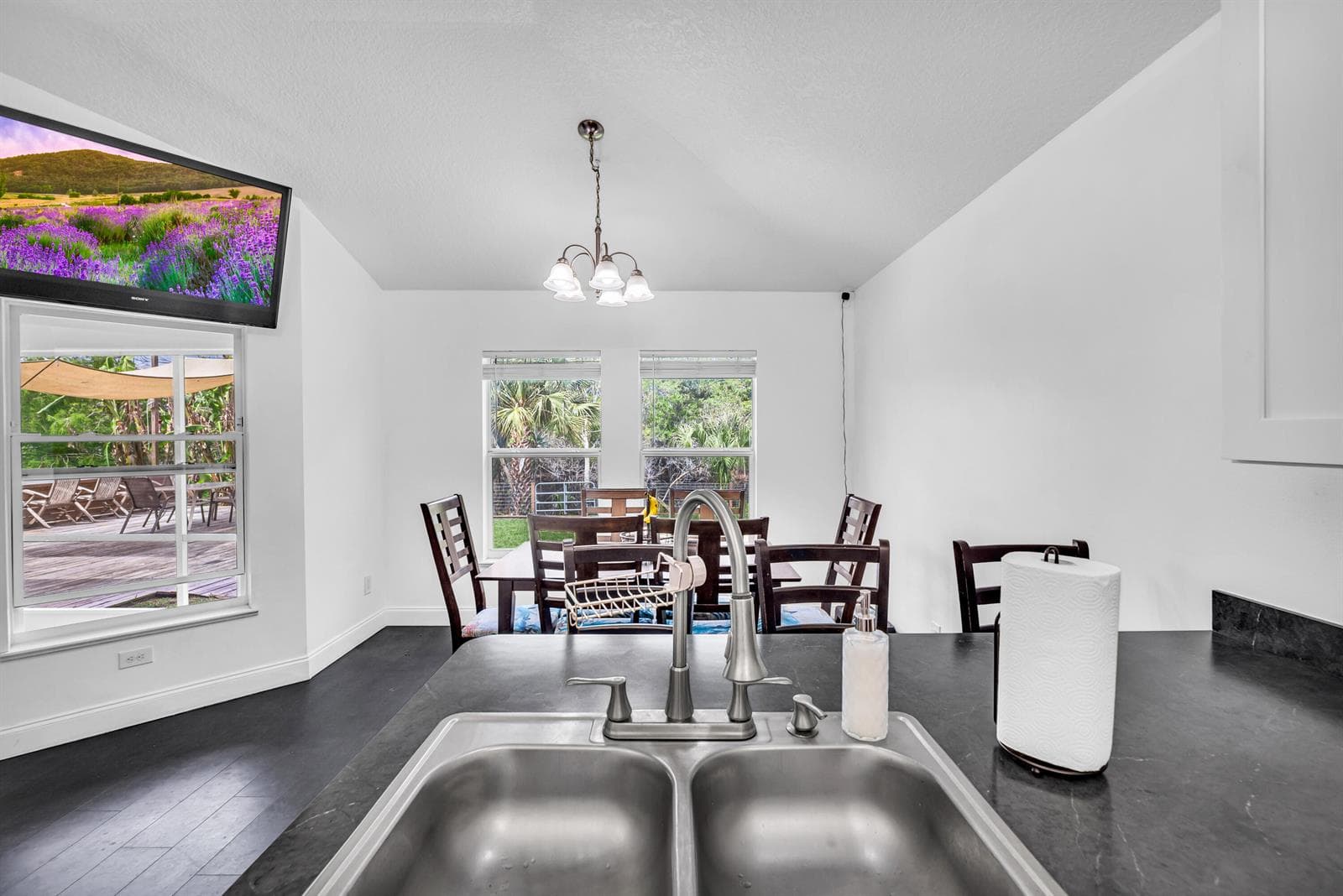 2530 SE Hemsing Street photo 10