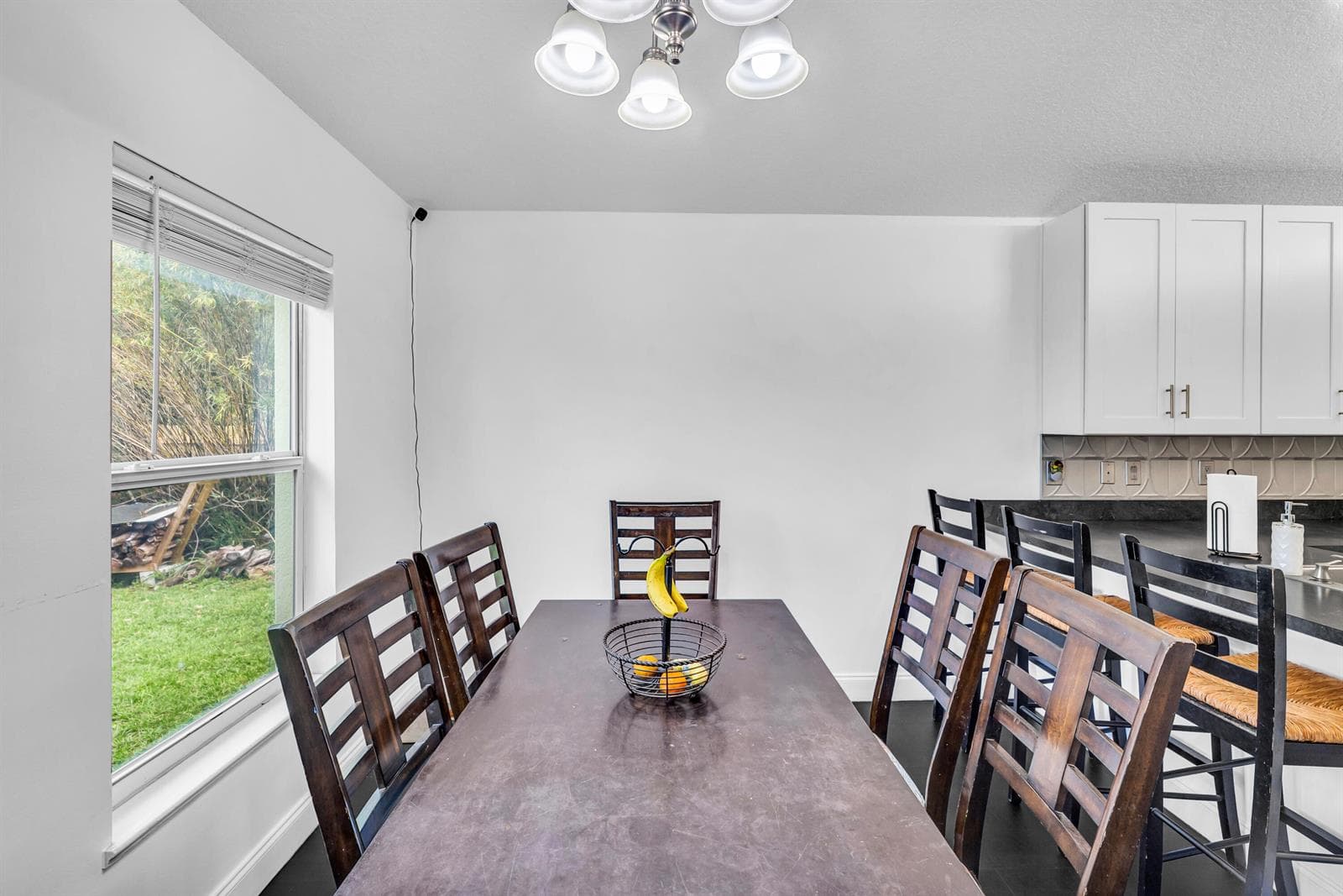 2530 SE Hemsing Street photo 8