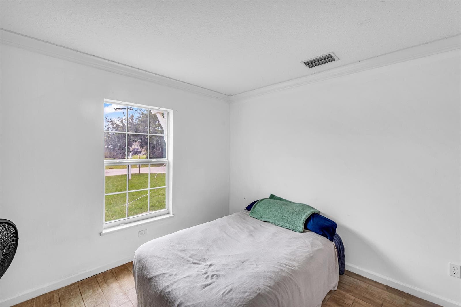 2530 SE Hemsing Street photo 25