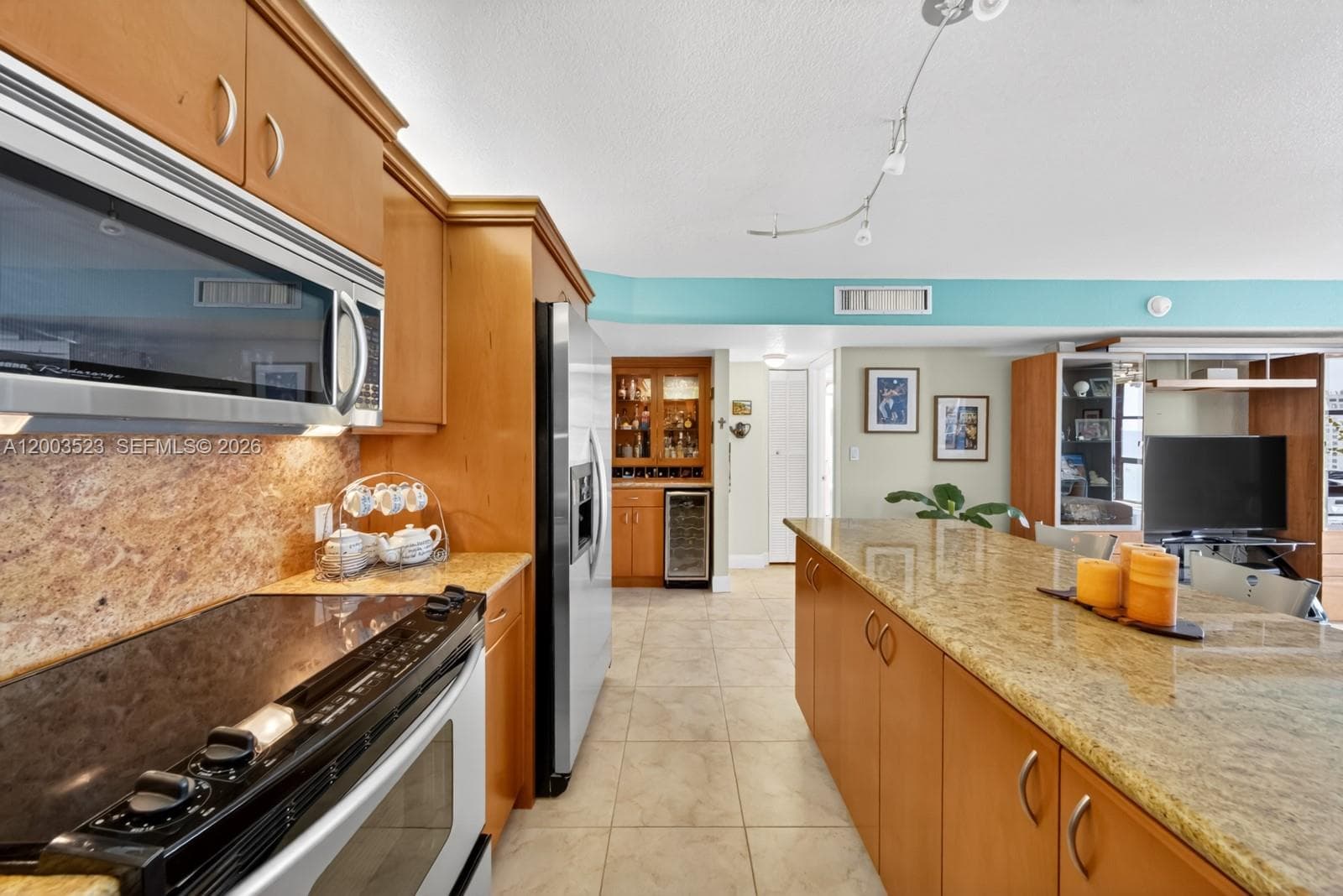 6423 Collins Ave 1204 photo 6