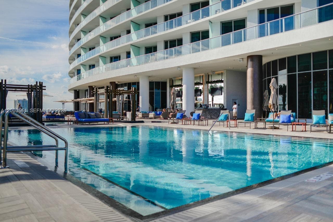 4111 S Ocean Dr 2207 photo 8