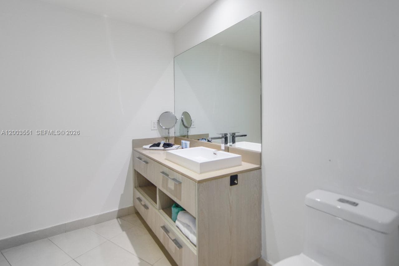 4111 S Ocean Dr 2207 photo 21