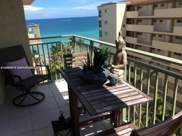 2080 S Ocean Dr 707 photo 19